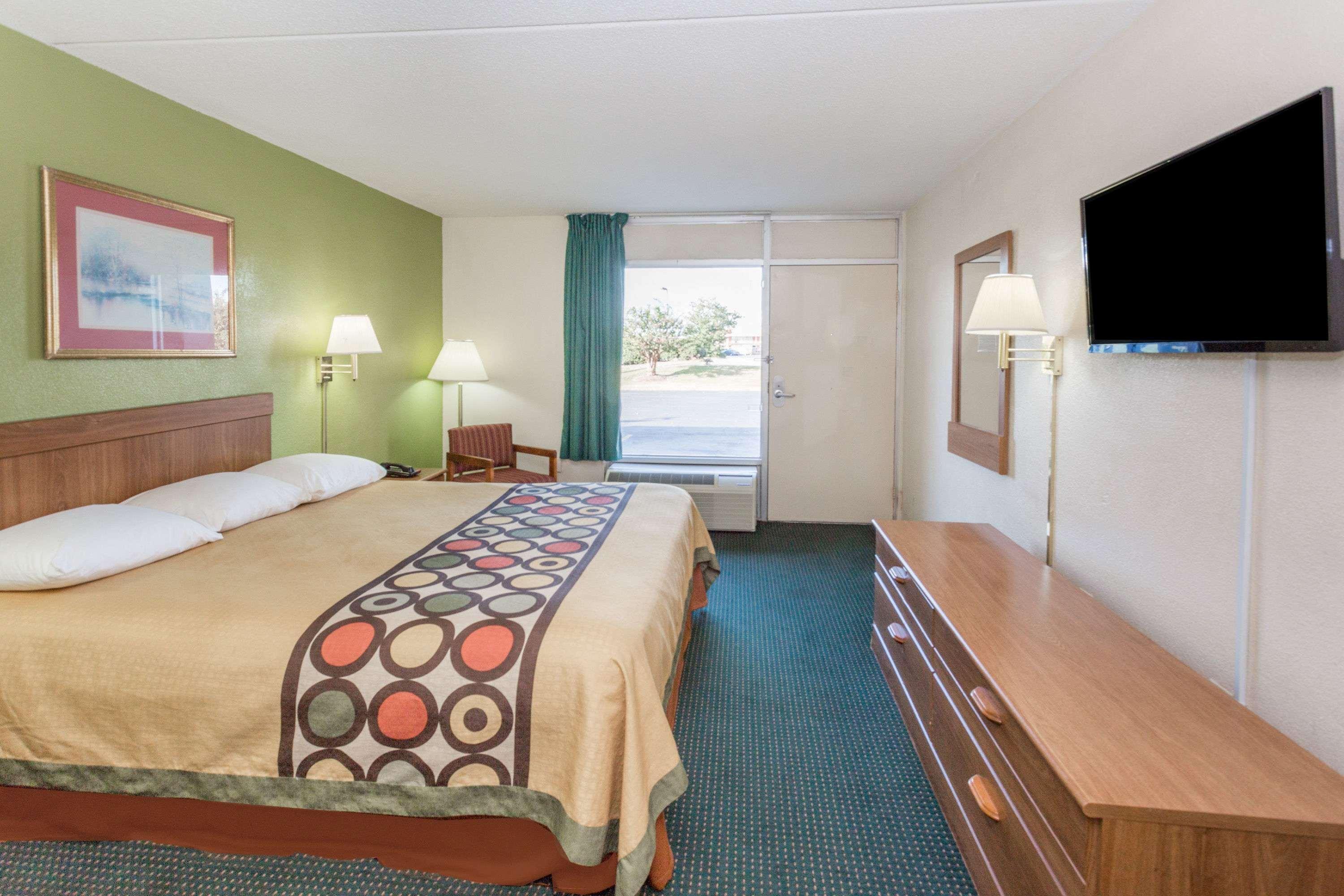Hotel Super 8 By Wyndham Tifton Esterno foto