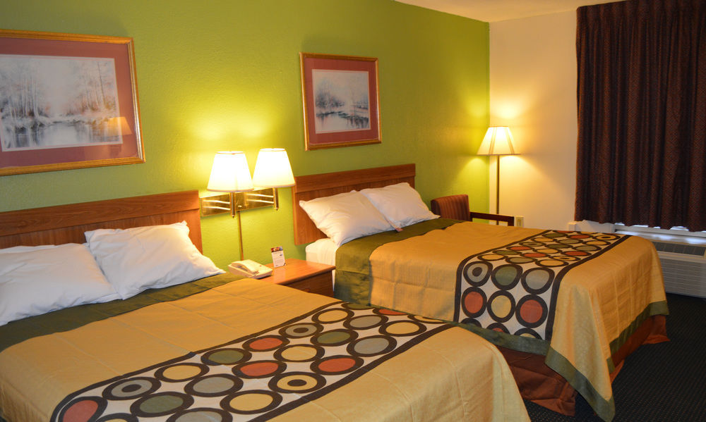 Hotel Super 8 By Wyndham Tifton Esterno foto