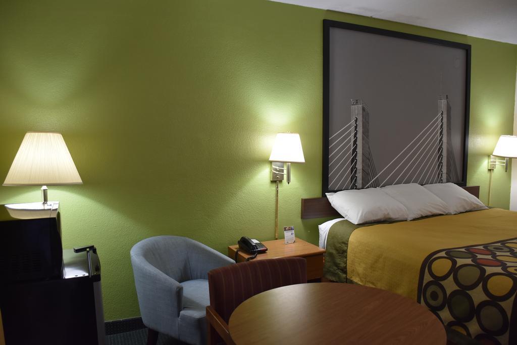 Hotel Super 8 By Wyndham Tifton Esterno foto