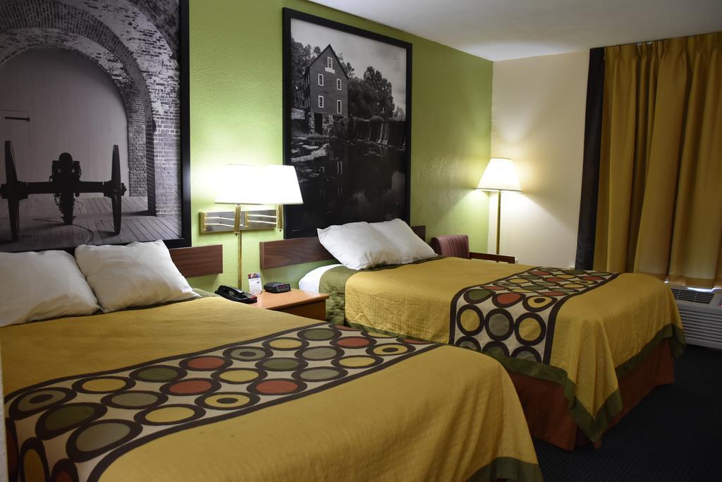 Hotel Super 8 By Wyndham Tifton Esterno foto