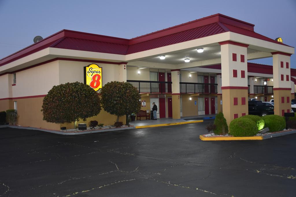 Hotel Super 8 By Wyndham Tifton Esterno foto