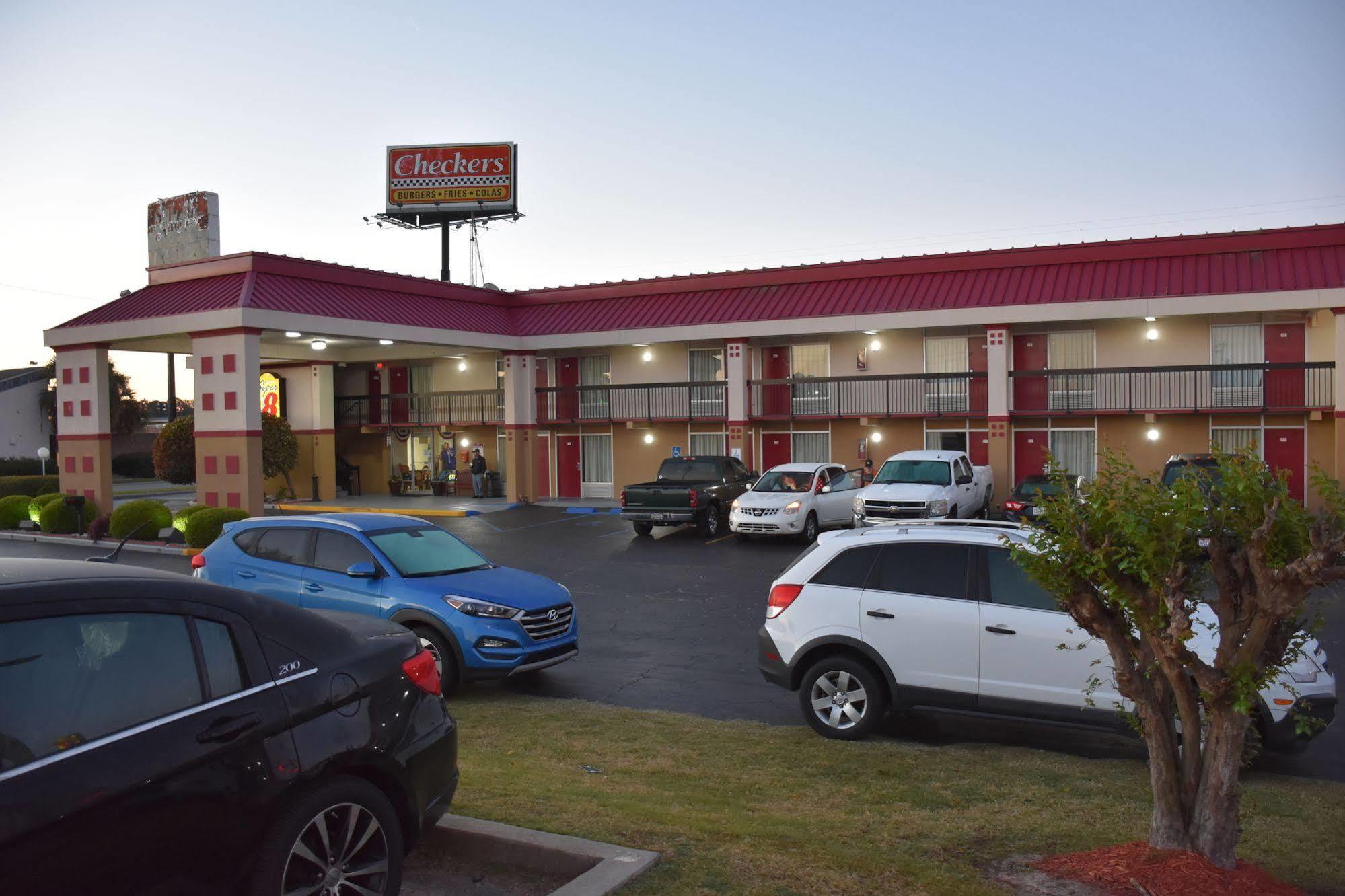 Hotel Super 8 By Wyndham Tifton Esterno foto